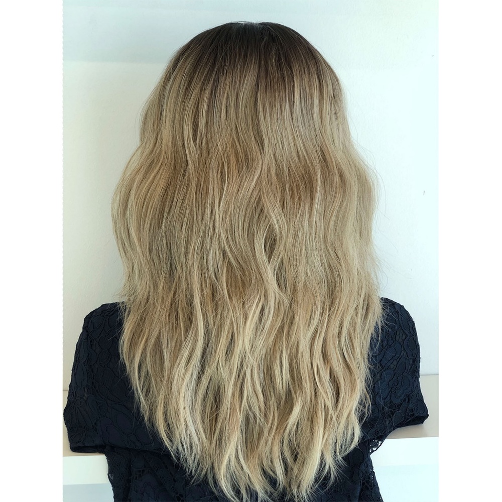 16" Ombre Ash Blonde Wig Dark Roots| Elizabeth - Picture 7 of 8